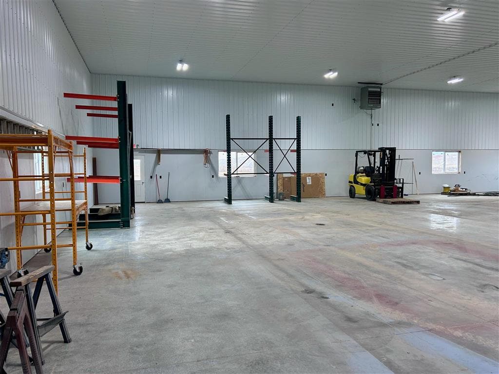 926 4th Ave — photo 11 of 25