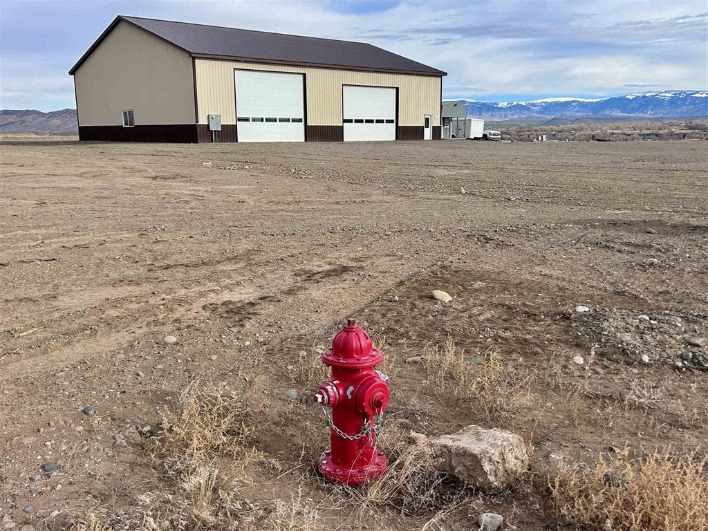 926 4th Ave — photo 17 of 25