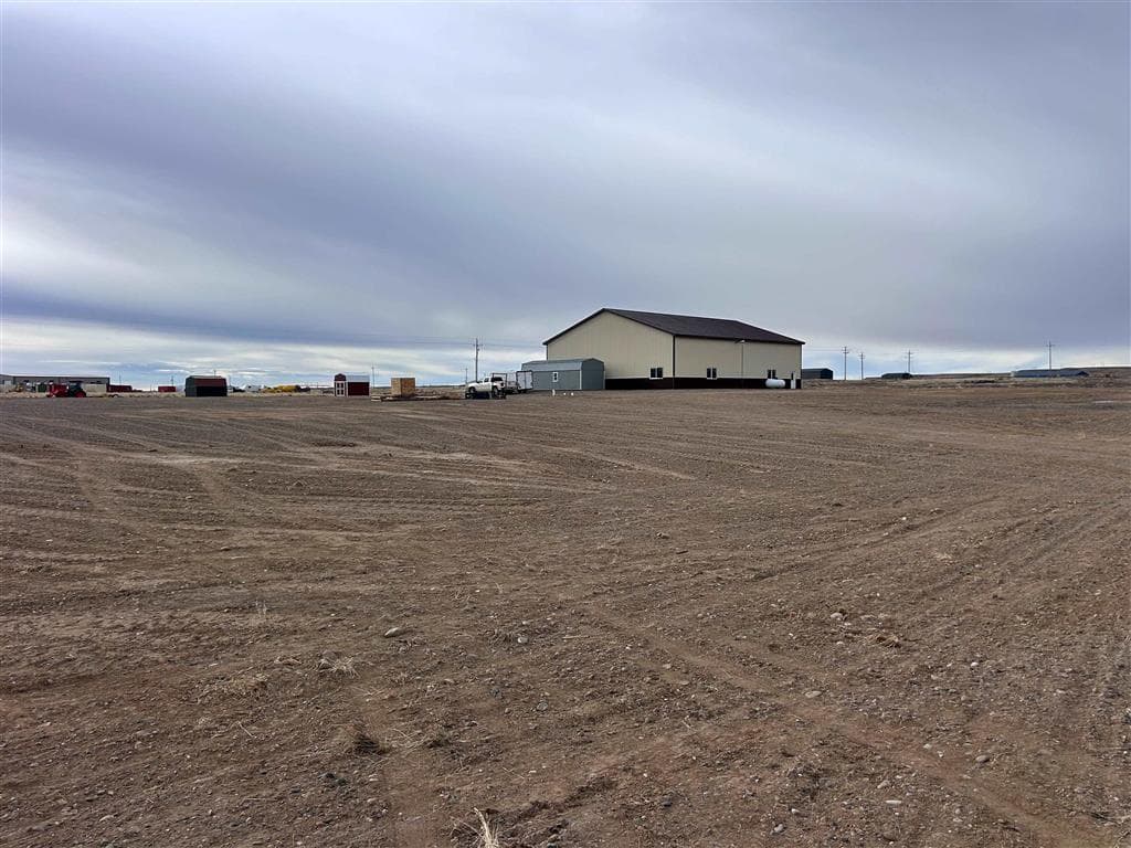 926 4th Ave — photo 23 of 25