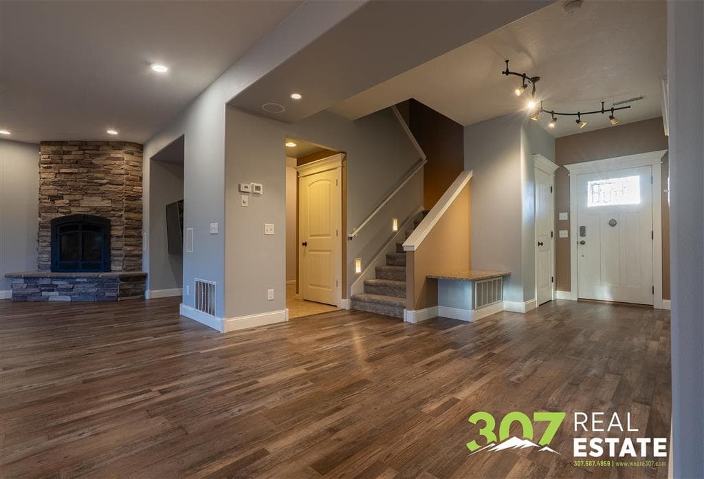 3419 Appalachian Ave — photo 6 of 25