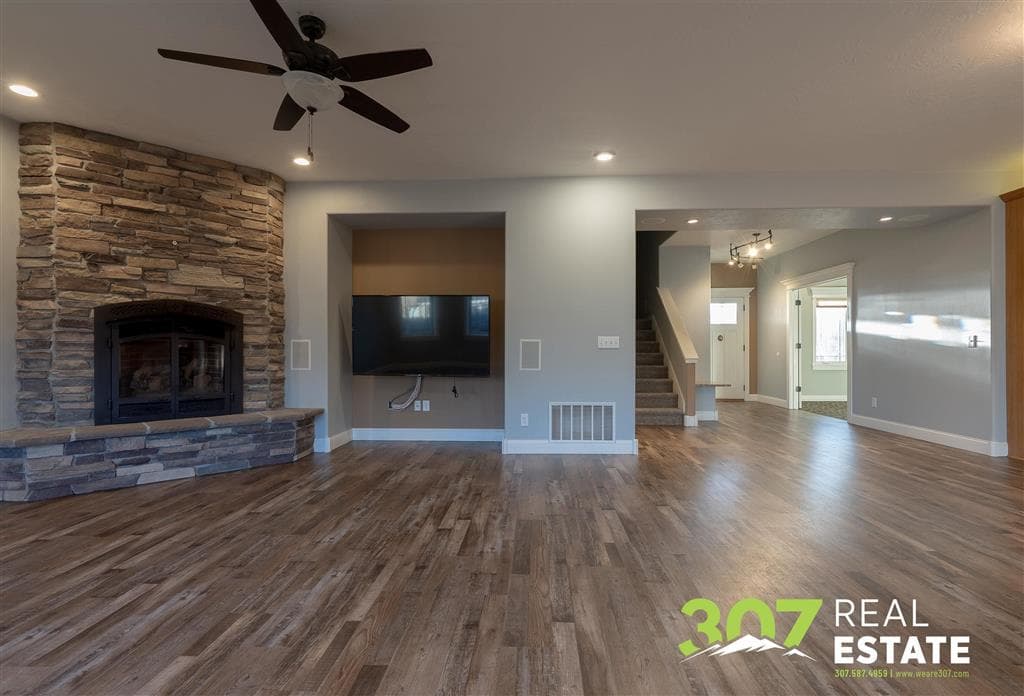 3419 Appalachian Ave — photo 7 of 25