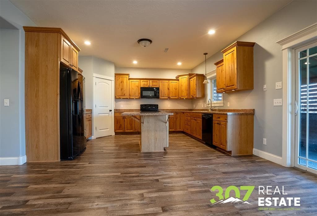 3419 Appalachian Ave — photo 9 of 25