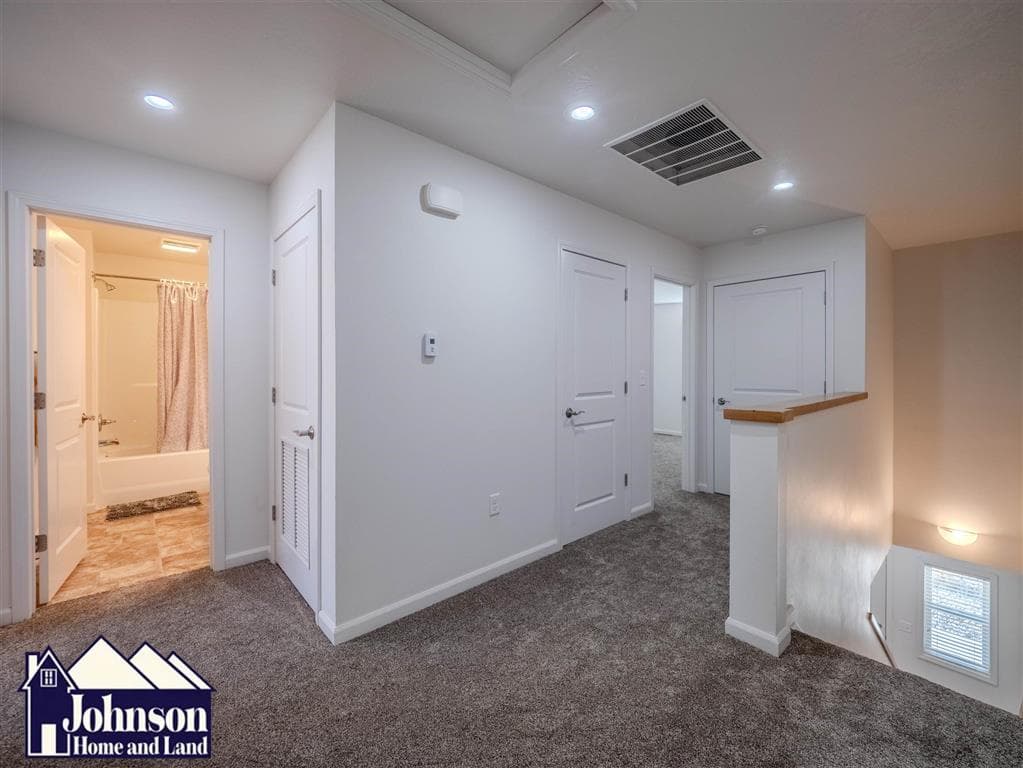 225 S Division St — photo 24 of 25