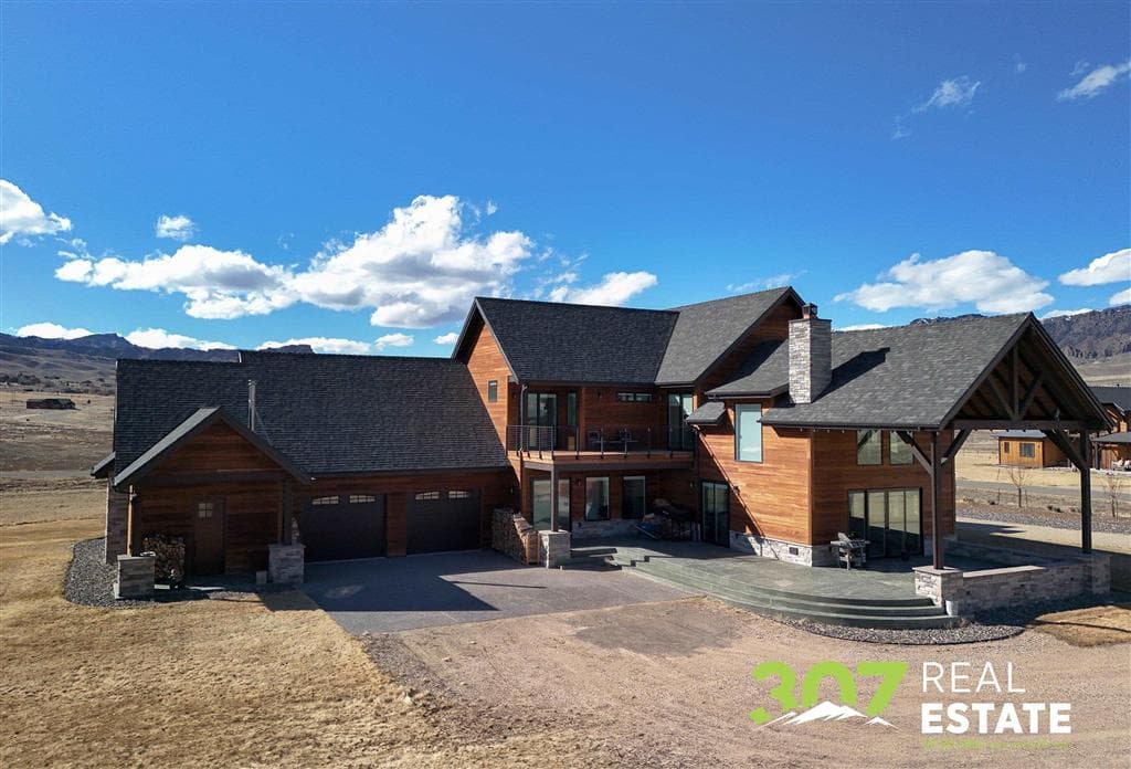 66 Stillwater Dr — photo 2 of 25