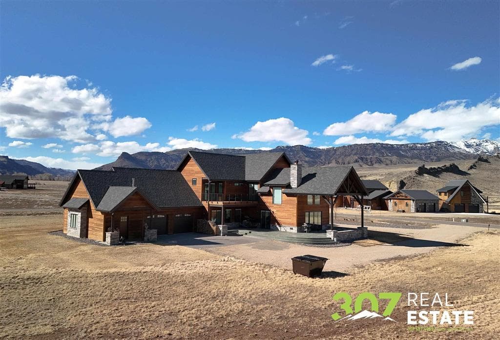 66 Stillwater Dr — photo 5 of 25