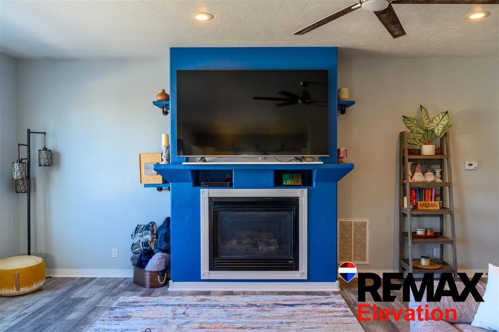 1247 Sequoia Dr — photo 12 of 25