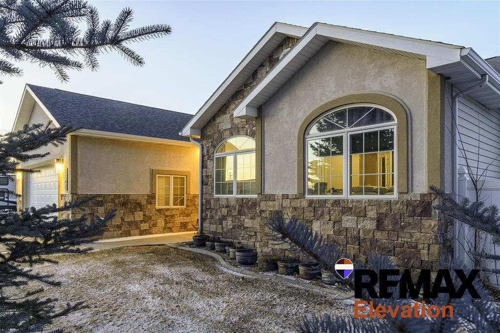 1247 Sequoia Dr — photo 3 of 25