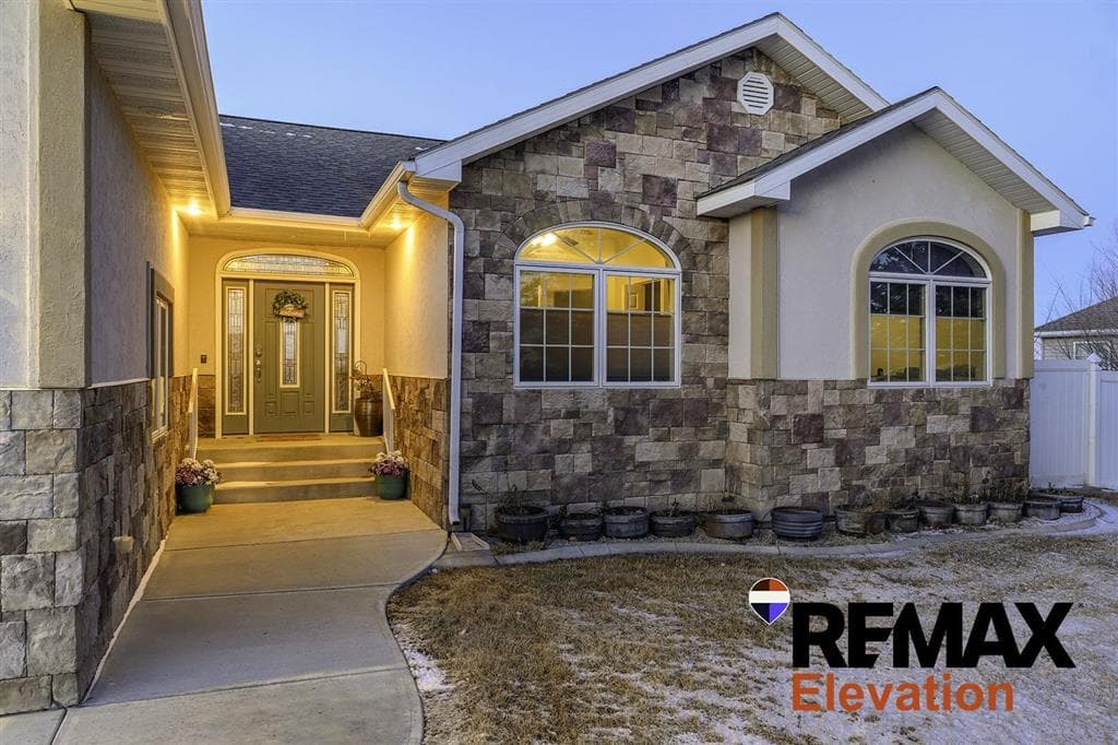 1247 Sequoia Dr — photo 4 of 25