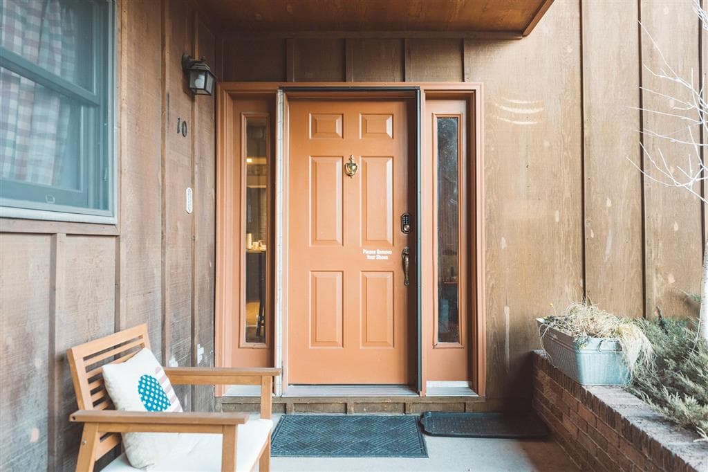 2007 Pioneer Ave photo 1