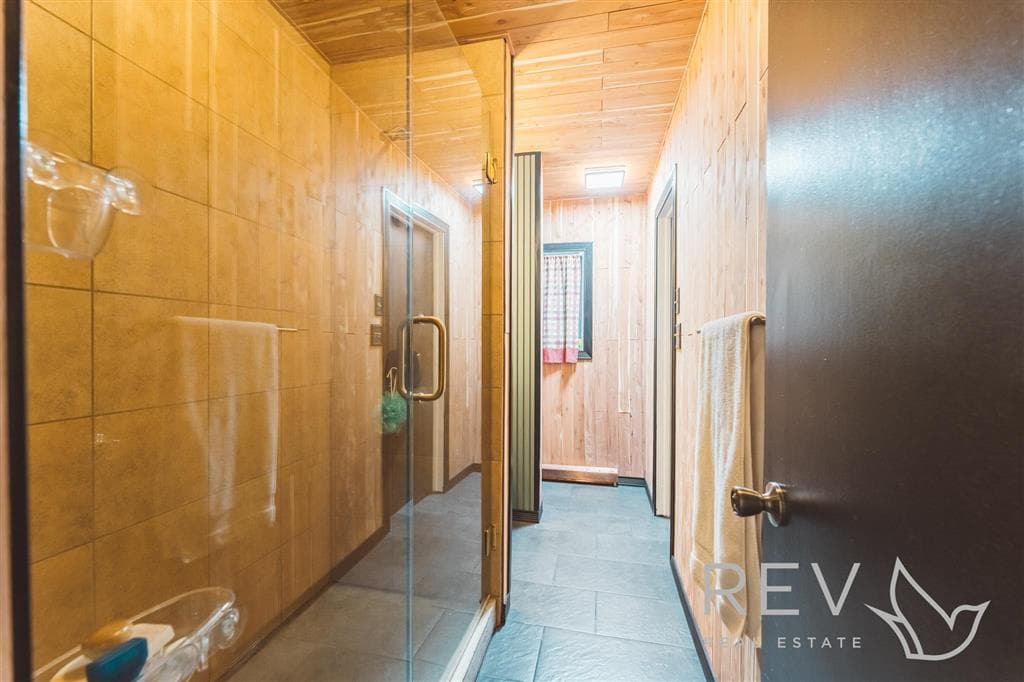 2007 Pioneer Ave — photo 14 of 23