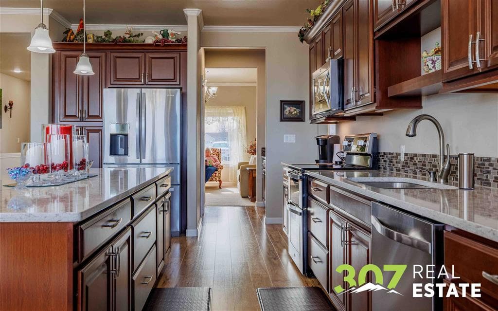 3331 Owens Ave — photo 12 of 25