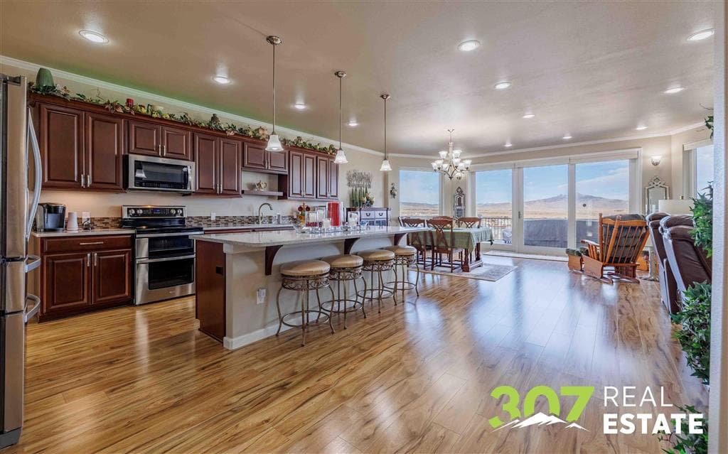 3331 Owens Ave — photo 8 of 25