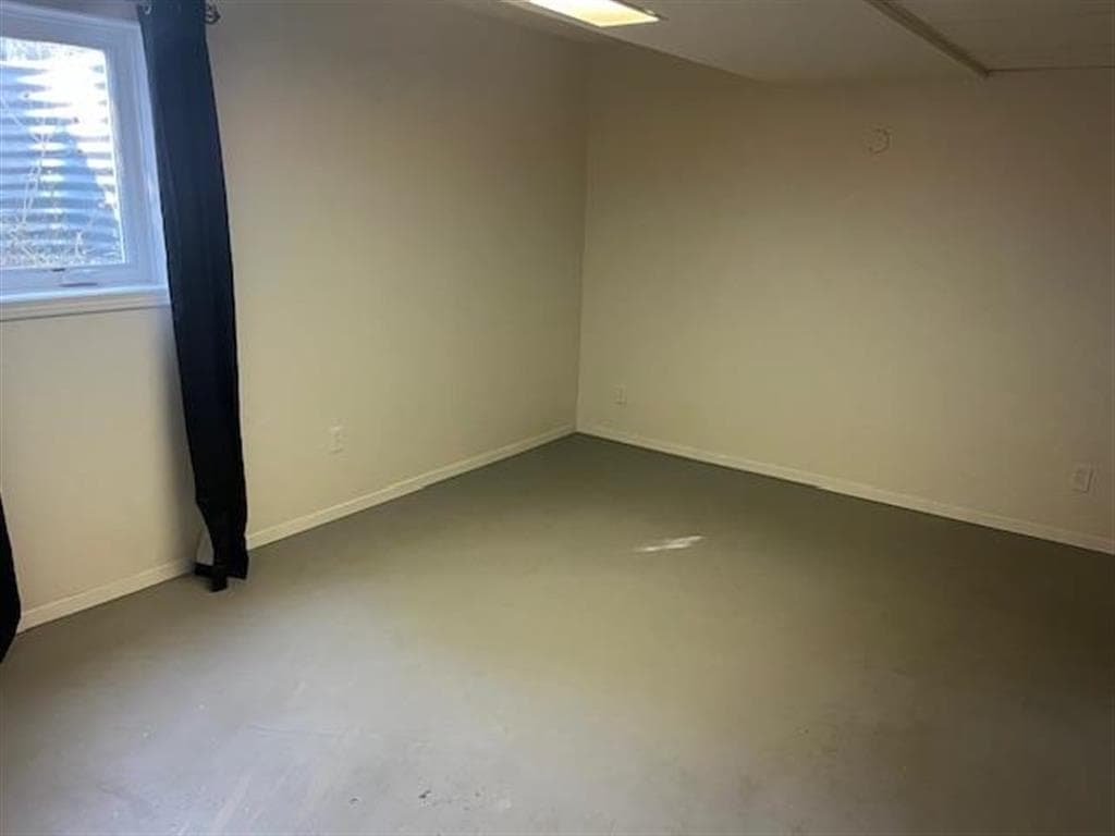 507 9th St — photo 11 of 15