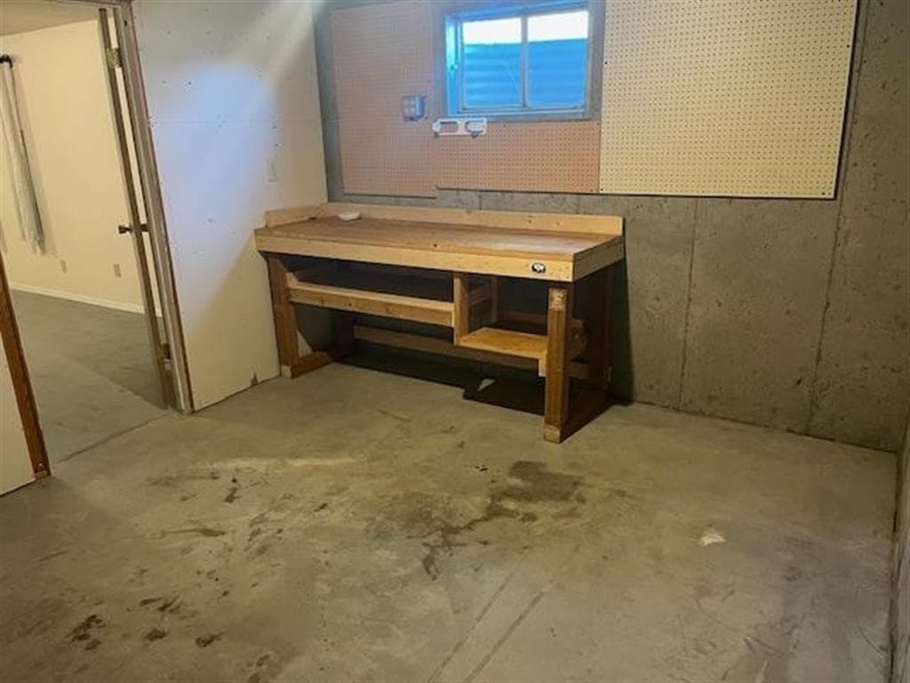 507 9th St — photo 13 of 15