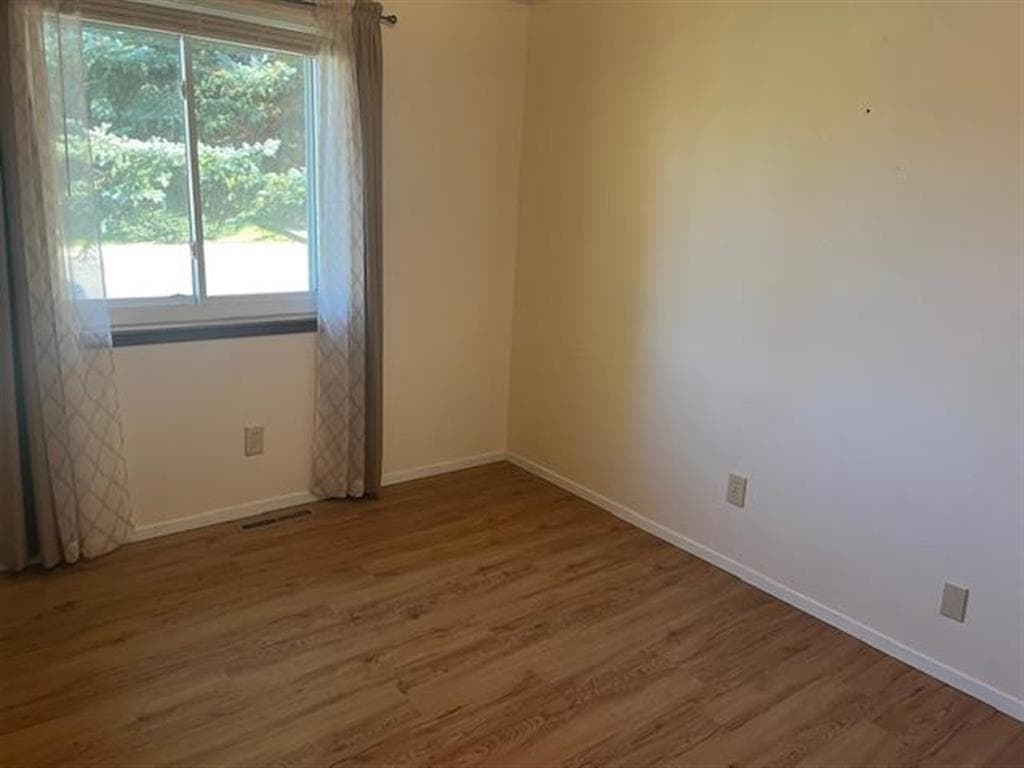 507 9th St — photo 8 of 15