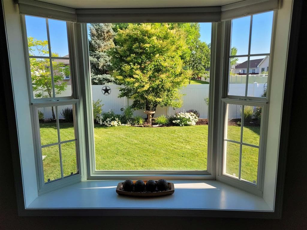 1211 Rosewood Ln — photo 6 of 25