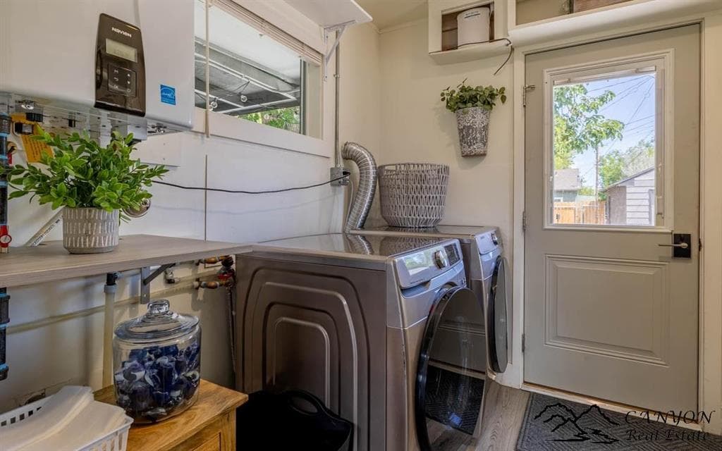 1815 Stampede Ave — photo 13 of 24