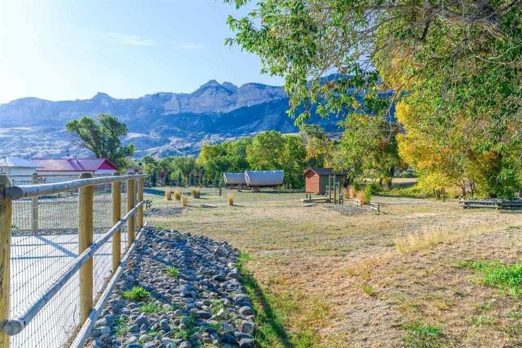 1 Streamside Dr — photo 11 of 25