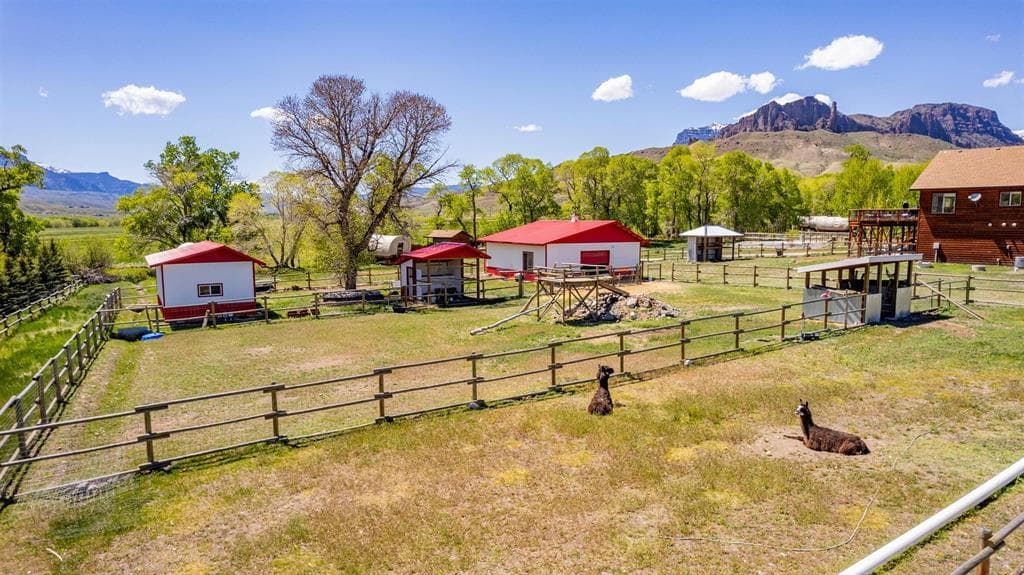 1 Streamside Dr — photo 13 of 25