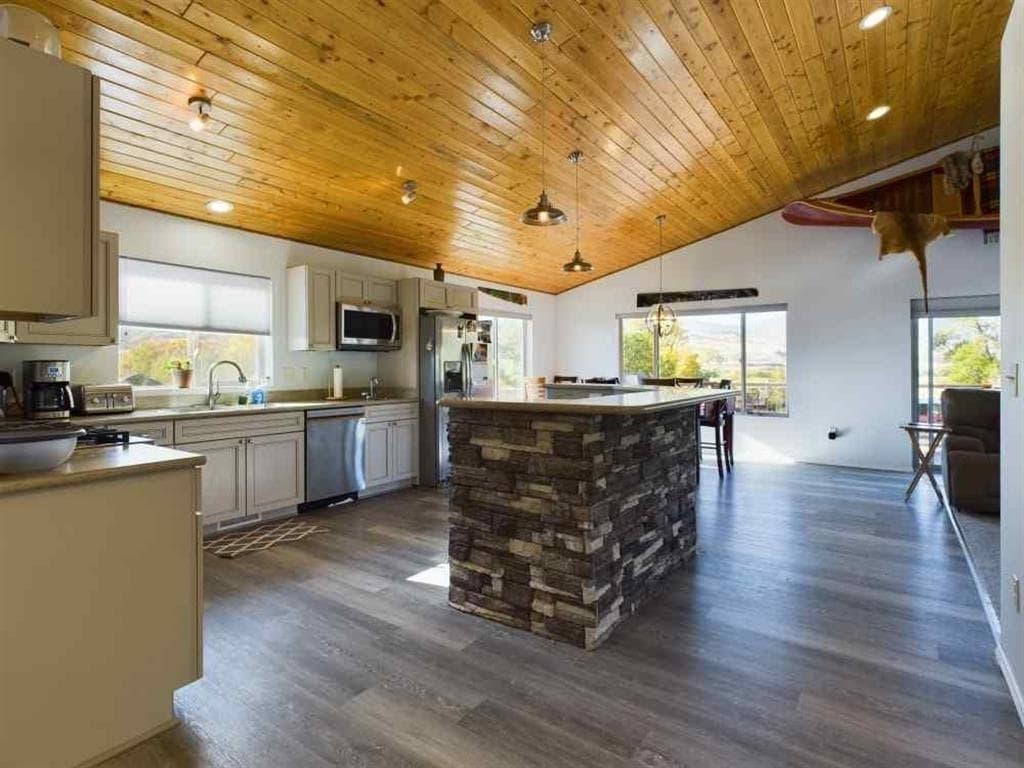 1 Streamside Dr — photo 24 of 25