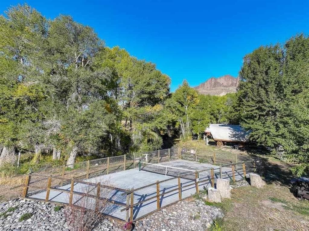 1 Streamside Dr — photo 10 of 25