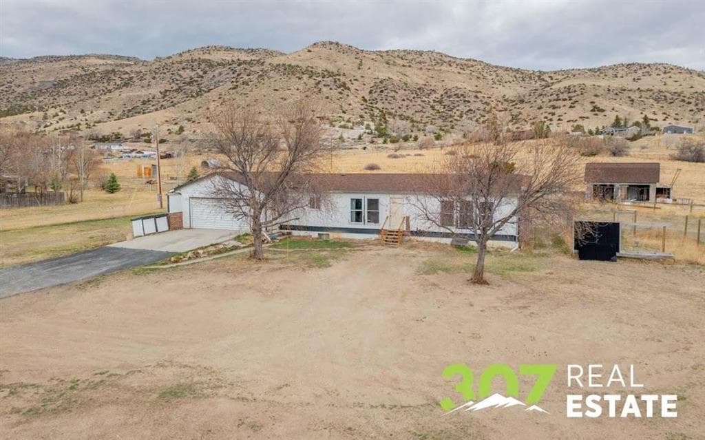 293 Southfork Rd — photo 3 of 25