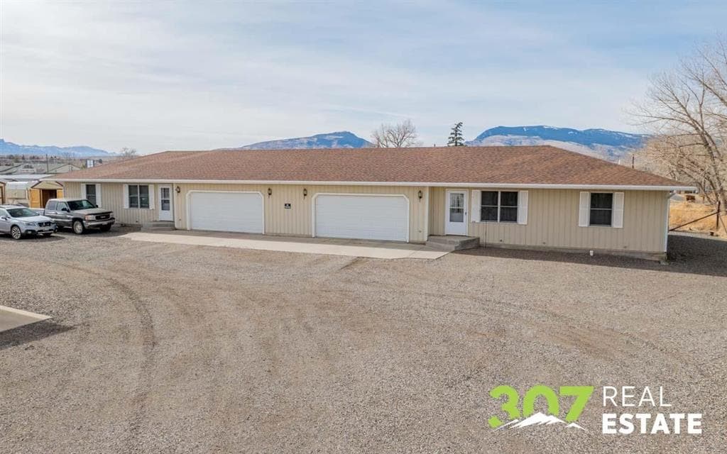 2720 D Avenue — photo 12 of 25