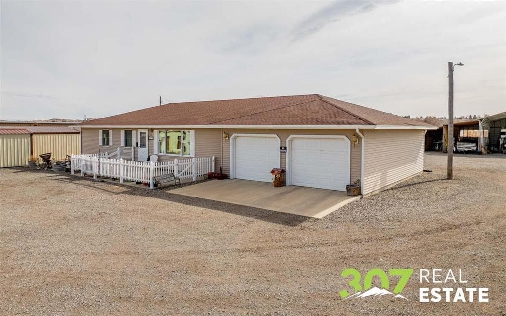 2720 D Avenue — photo 14 of 25