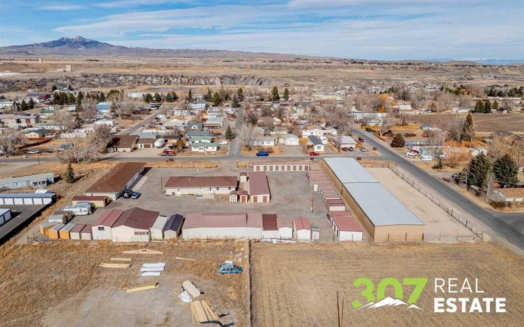 2720 D Avenue — photo 6 of 25