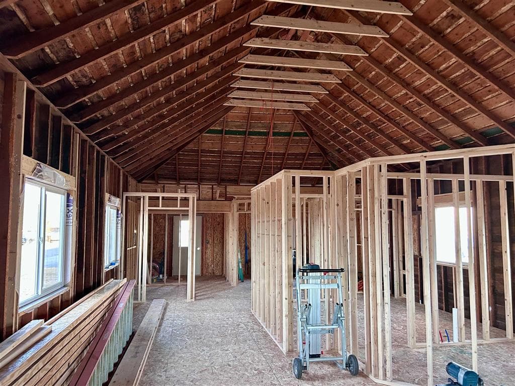 302 3rd St S — photo 4 of 21