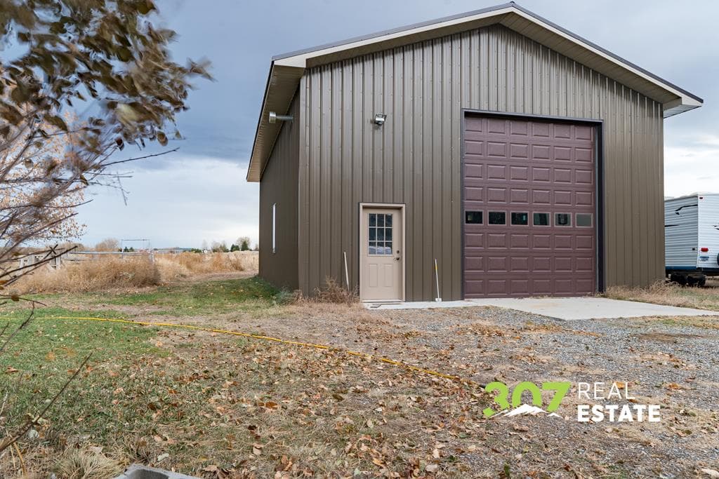 60 Frost Ln — photo 5 of 25