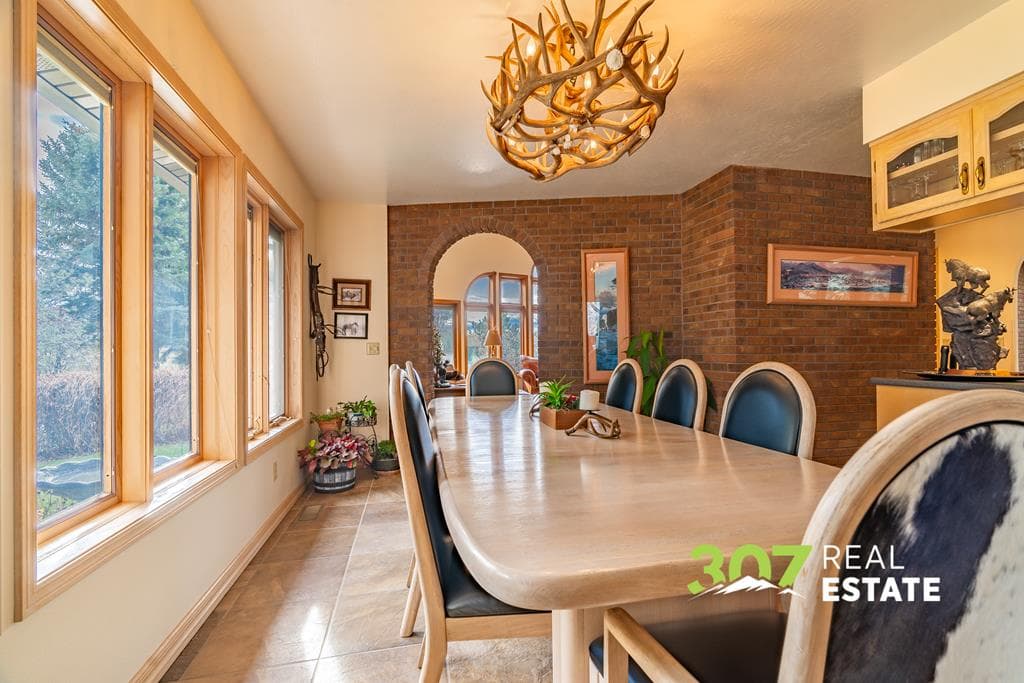 60 Frost Ln — photo 9 of 25