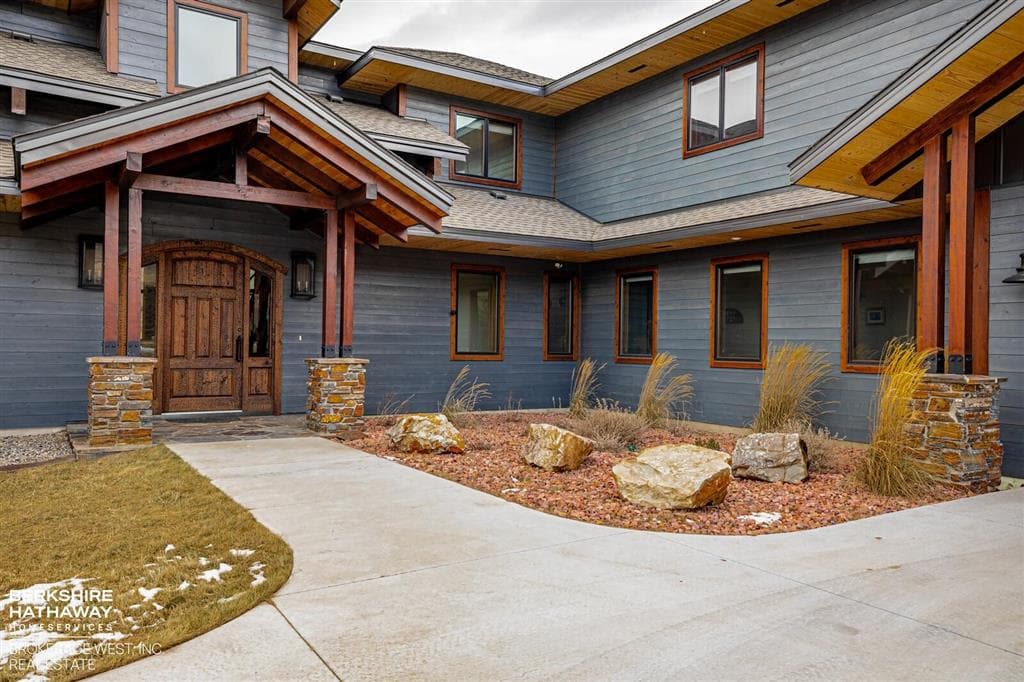 72 Big Creek Dr — photo 2 of 25