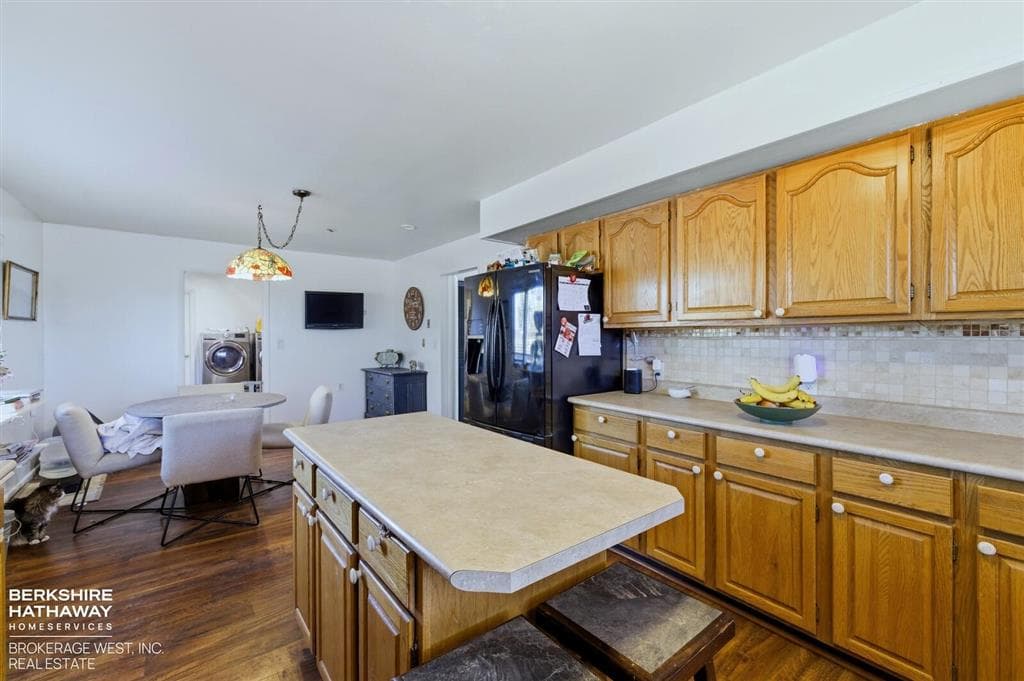 1061 Lane 11 1/2 — photo 13 of 25