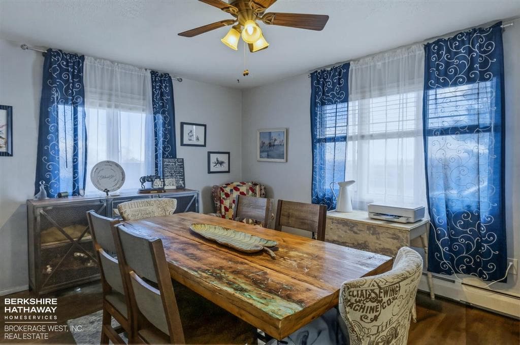 1061 Lane 11 1/2 — photo 9 of 25