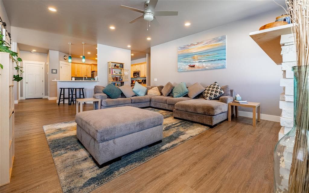 151 Maple Court — photo 9 of 25