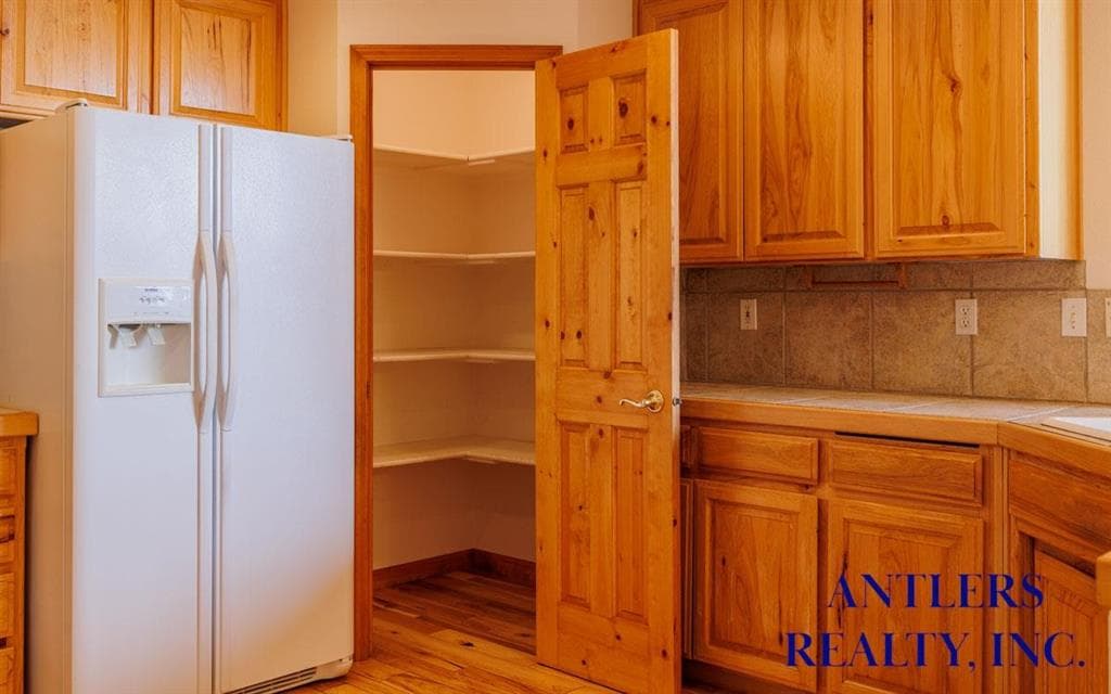 139 S Chugwater Dr — photo 13 of 25