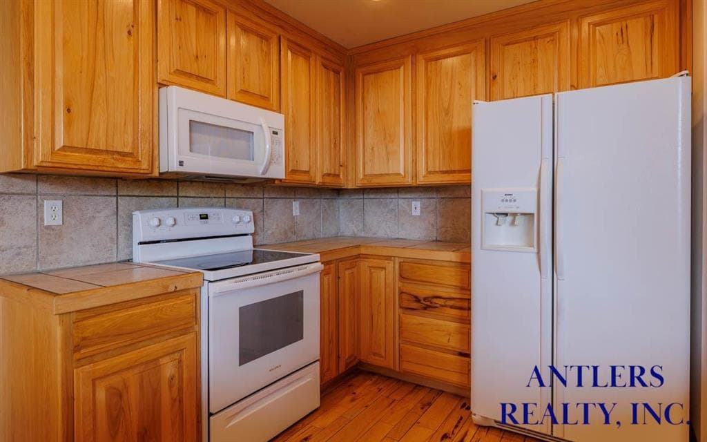 139 S Chugwater Dr — photo 14 of 25