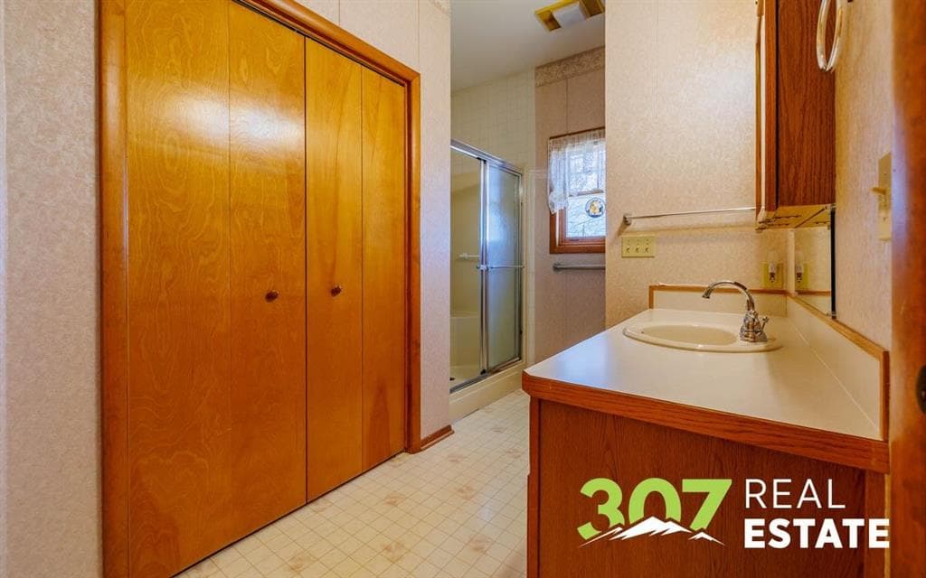 2381 Larkspur Ct — photo 14 of 25