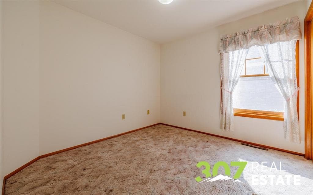 2381 Larkspur Ct — photo 20 of 25