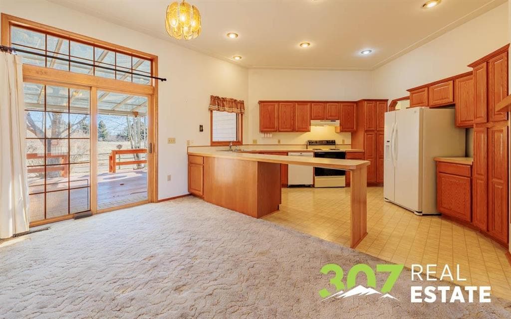 2381 Larkspur Ct — photo 7 of 25