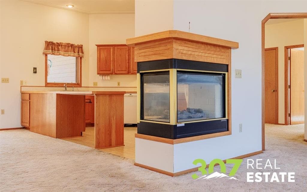 2381 Larkspur Ct — photo 9 of 25