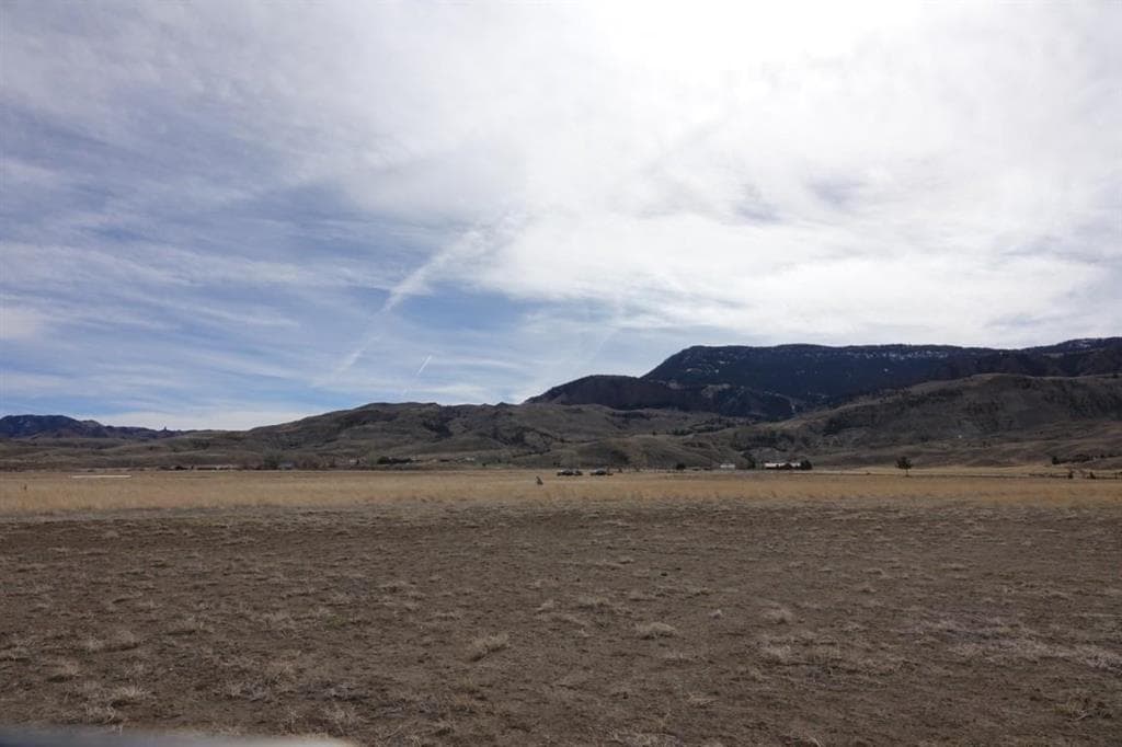 31 Stillwater Dr — photo 4 of 9