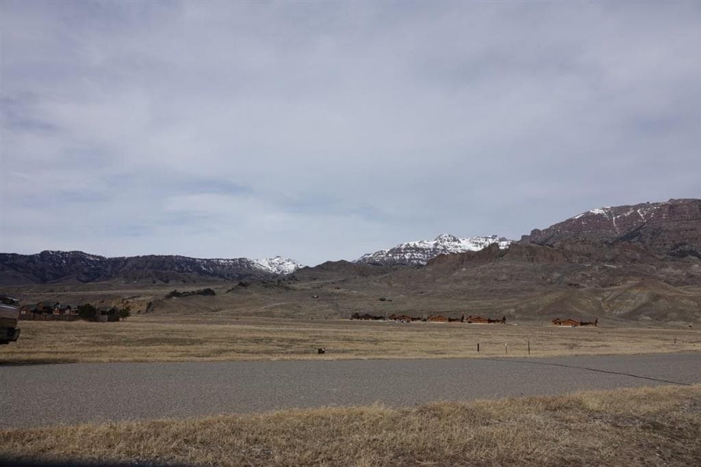 31 Stillwater Dr — photo 6 of 9