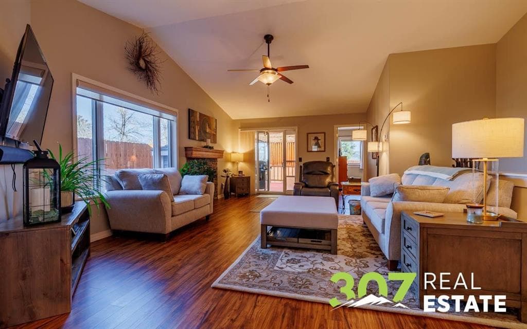 1138 Sage Brush St — photo 2 of 25