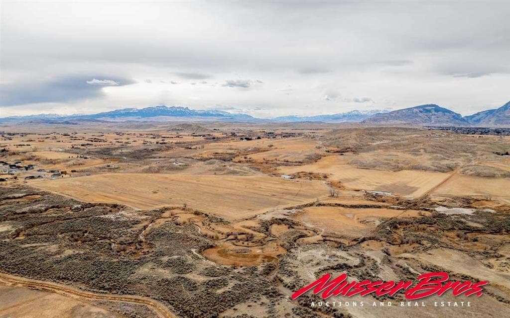 81 McNeil Ln — photo 4 of 25