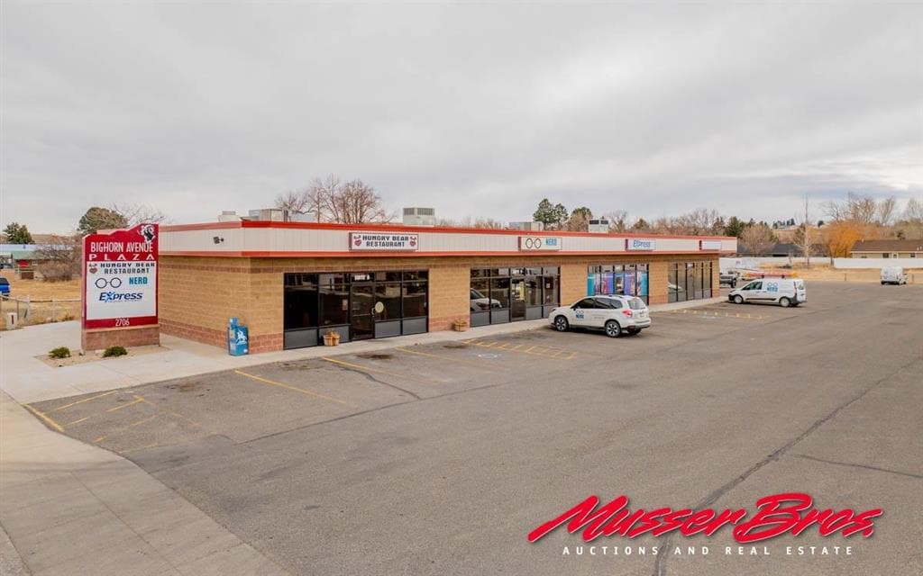 2706 Big Horn Ave — photo 20 of 25