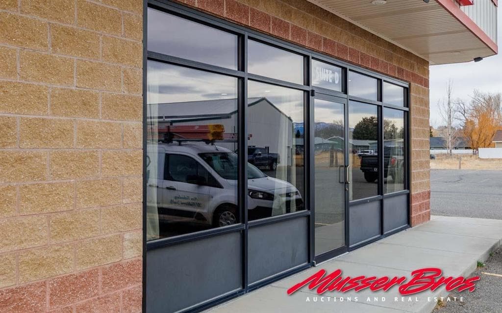 2706 Big Horn Ave — photo 22 of 25