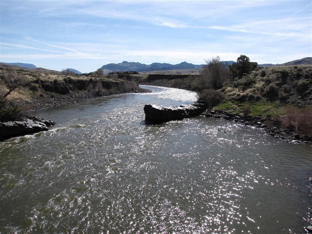 17 Stillwater Dr — photo 3 of 6