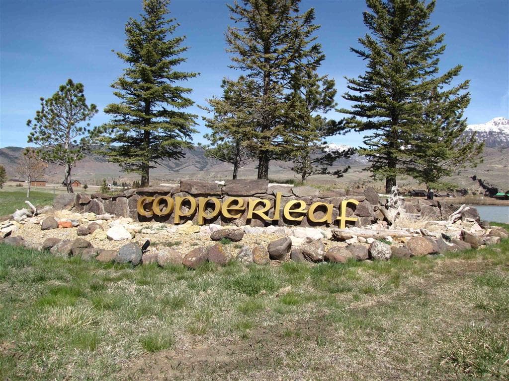 17 Stillwater Dr — photo 6 of 6